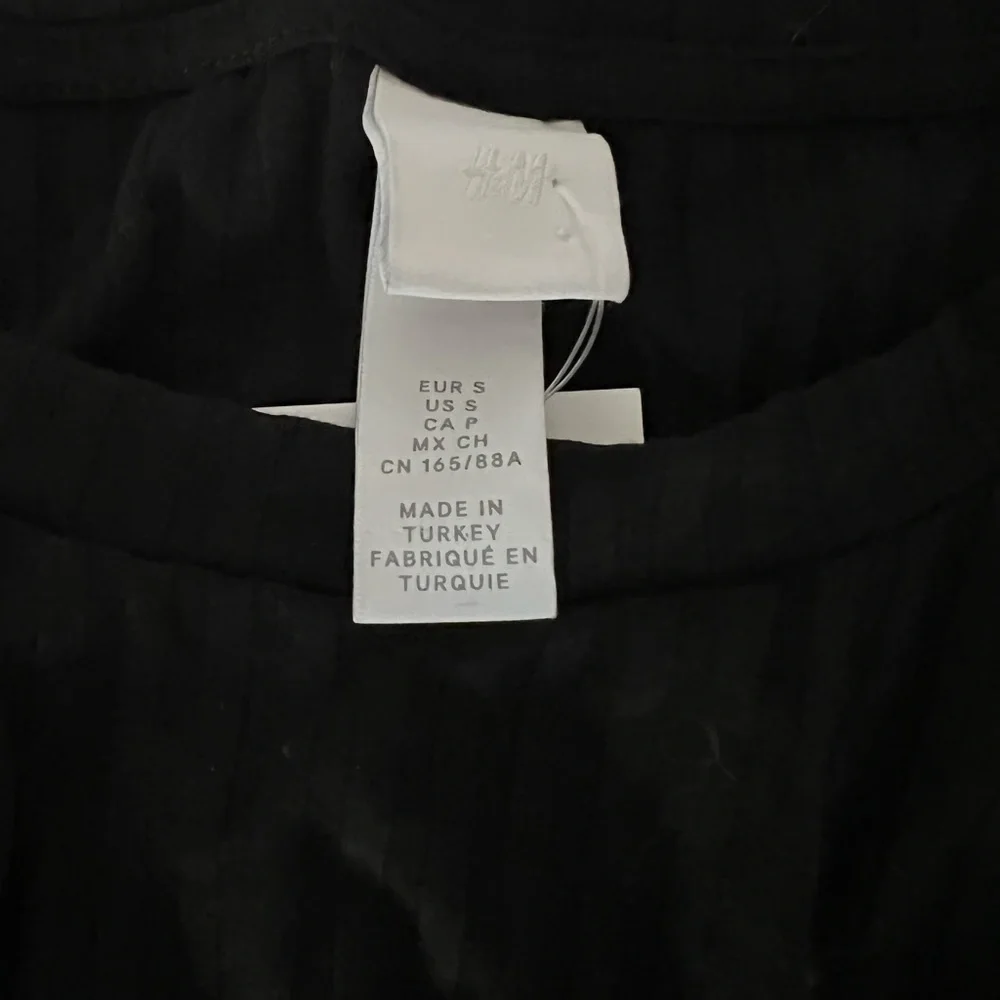 NWOT! Black Ribbed Set - Picture 3 of 5